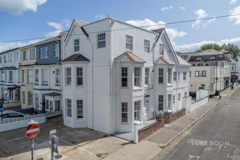 2 bedroom duplex for sale, Garfield Road, Paignton TQ4