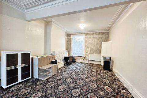 15 Shaw Road, Blackpool, FY1 6HA