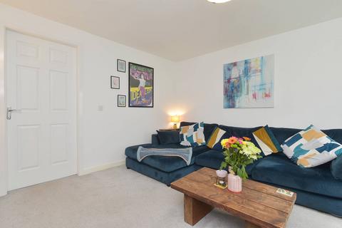 3 bedroom end of terrace house for sale, 16 Lumsden Loan, Edinburgh, EH17 8ZF