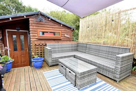 31 Hampson Mill Lane, Bury, BL9 9UA