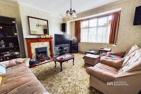 32 Meadowview Road, Epsom, KT19 9UB