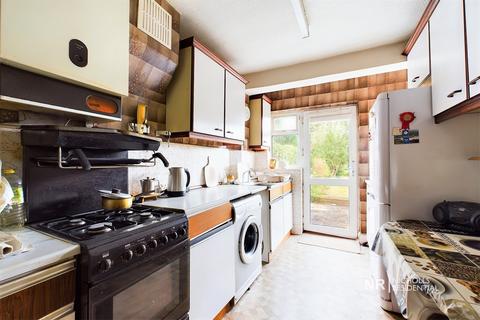 32 Meadowview Road, Epsom, KT19 9UB