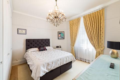 2 bedroom flat for sale, Chiltern Street, Marylebone, W1U