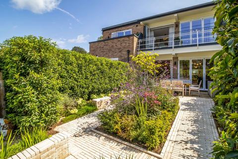 3 bedroom house for sale, John Martin Gardens, Standish, Stonehouse, Gloucestershire, GL10