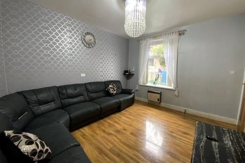 3 bedroom terraced house for sale, St. Albans Terrace, Greater Manchester OL11