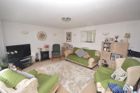 2 bedroom detached house for sale, The Avenue, Braintree, CM7