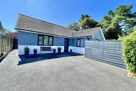 2 bedroom bungalow for sale, Woodfield Gardens, Christchurch BH23