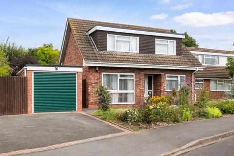 4 bedroom detached house for sale, 11 Green Lane, Lower Broadheath, Worcester.  WR2 6SH