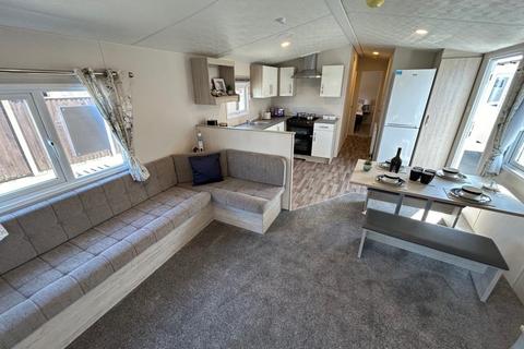 2 bedroom static caravan for sale, Pakefield Holiday Park