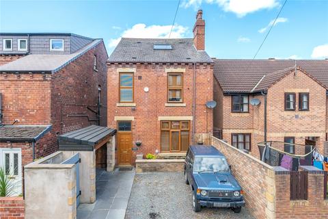 Bank Side Street, Harehills, Leeds