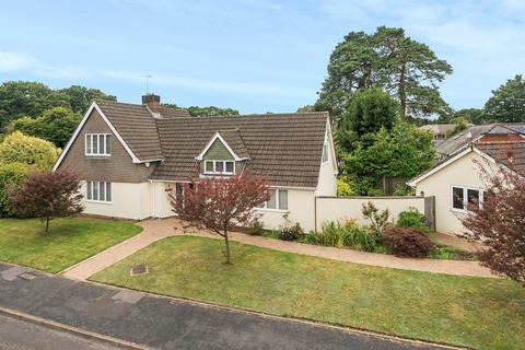 4 bedroom detached house for sale, Applelands Close, Wrecclesham, Farnham, GU10