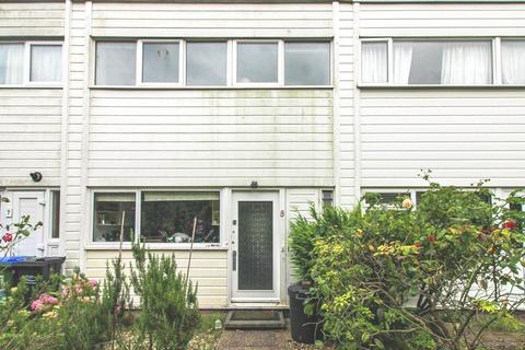 8 Barons Walk, Lewes, BN7 1EX