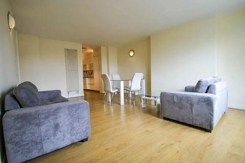 2 bedroom flat to rent, Goswell Road, London, EC1V