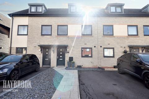 3 bedroom townhouse for sale, Oak Road, Thurnscoe