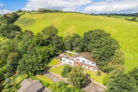 5 bedroom detached house for sale, Bryn Gardens, Newtown SY16