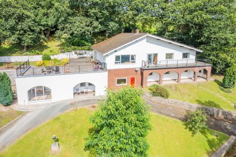 5 bedroom detached house for sale, Bryn Gardens, Newtown SY16