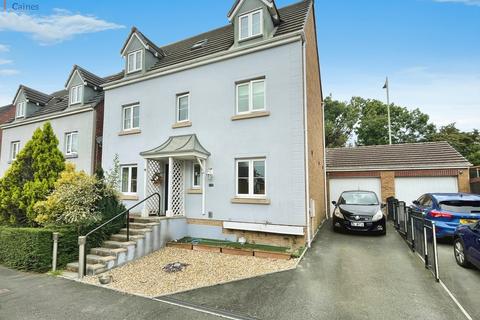 4 bedroom detached house for sale, Longacres, Brackla, Bridgend County. CF31 2DD