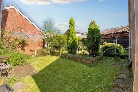 3 bedroom detached house for sale, 42 Chiswick Drive, Radcliffe, M26 3XB