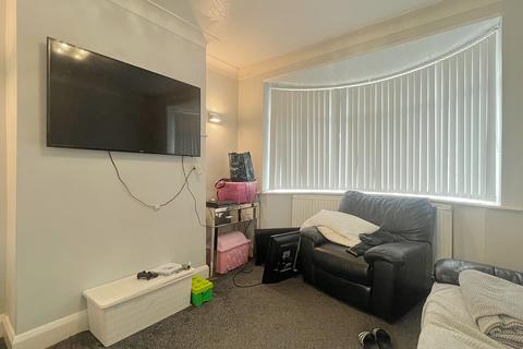 47 Grasmere Road, Bradford, BD2 4HX