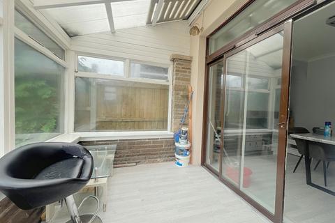 47 Grasmere Road, Bradford, BD2 4HX
