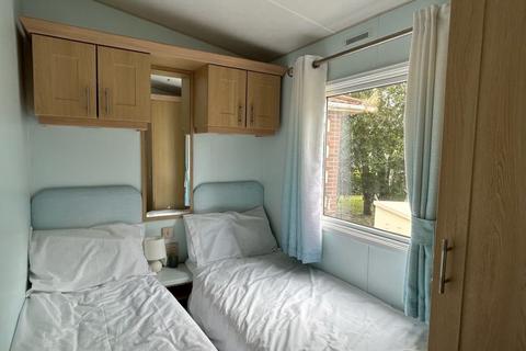 3 bedroom static caravan for sale, Sand le Mere Holiday Park