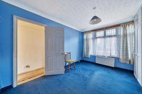 1 bedroom maisonette for sale, Staines-upon-Thames,  Surrey,  TW18