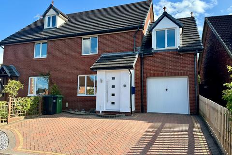 3 bedroom semi-detached house for sale, Oulton Avenue, Belmont, Hereford, HR2