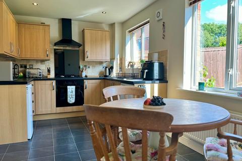 3 bedroom semi-detached house for sale, Oulton Avenue, Belmont, Hereford, HR2