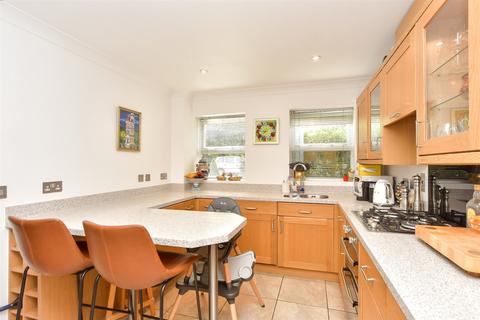 3 bedroom end of terrace house for sale, Maxwell Road, Brompton, Gillingham, Kent