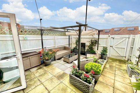 3 bedroom terraced house for sale, Royal Architects Road, East Cowes, Isle of Wight