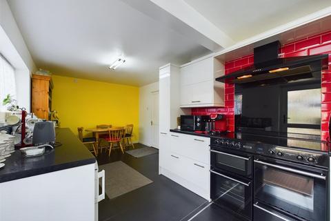 16 Braeburn, Eastfield, Scarborough, YO11 3LG