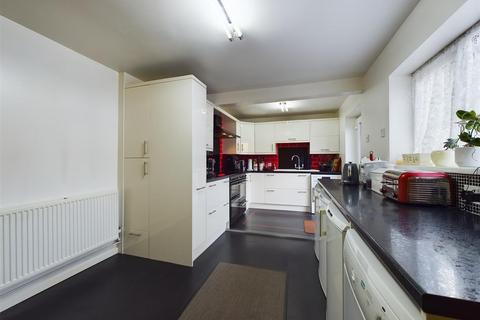 16 Braeburn, Eastfield, Scarborough, YO11 3LG