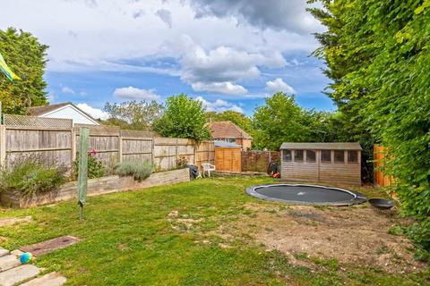 4 bedroom chalet for sale, Sedbury Road, Sompting, Lancing