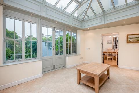 4 bedroom end of terrace house for sale, West Street, Stratford-upon-Avon