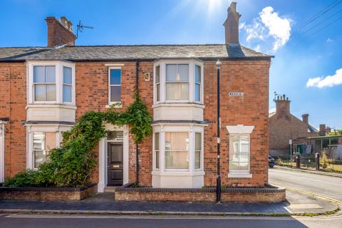 4 bedroom end of terrace house for sale, West Street, Stratford-upon-Avon