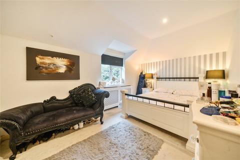 2 bedroom penthouse for sale, Holroyd Road, Esher, Surrey, KT10