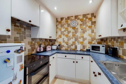 2 bedroom flat to rent, Sterling Gardens , London , SE14