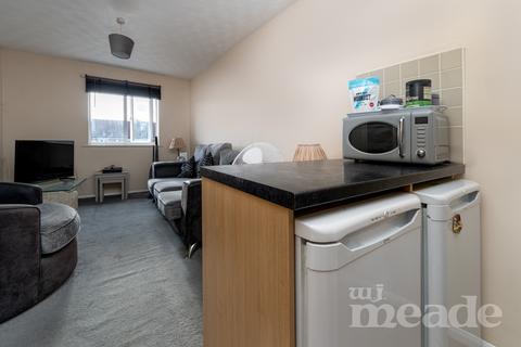 1 bedroom flat for sale, Beaufort Close, Chingford, E4