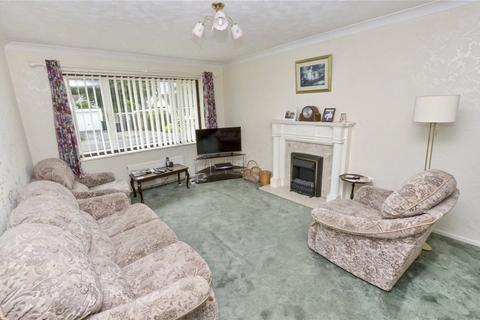 61 Arnold Road, West Moors, Ferndown, BH22 0JX