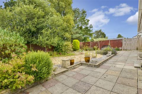 61 Arnold Road, West Moors, Ferndown, BH22 0JX