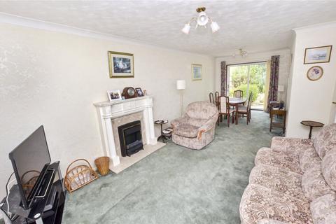 61 Arnold Road, West Moors, Ferndown, BH22 0JX