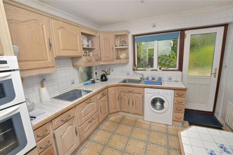 61 Arnold Road, West Moors, Ferndown, BH22 0JX