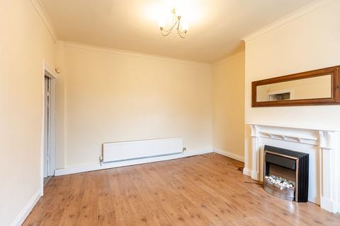 2 bedroom end of terrace house for sale, Top Of Carr, Batley, WF17