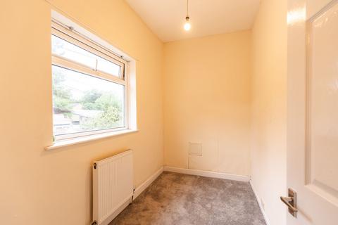 2 bedroom end of terrace house for sale, Top Of Carr, Batley, WF17