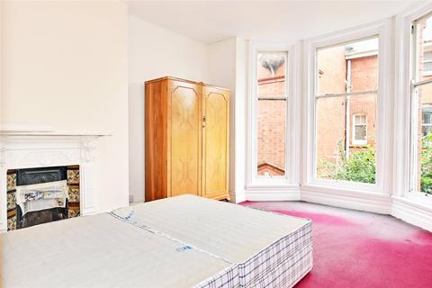 3, Singleton Temple Drive, Llandrindod Wells, LD1 5LU