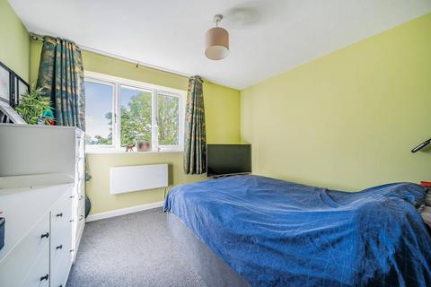 20 Mountbatten Gardens, Beckenham, BR3 3TJ