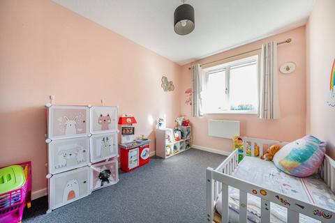 20 Mountbatten Gardens, Beckenham, BR3 3TJ