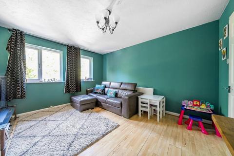 20 Mountbatten Gardens, Beckenham, BR3 3TJ
