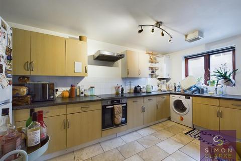 2 bedroom flat to rent, Kendal Close, Whetstone, N20