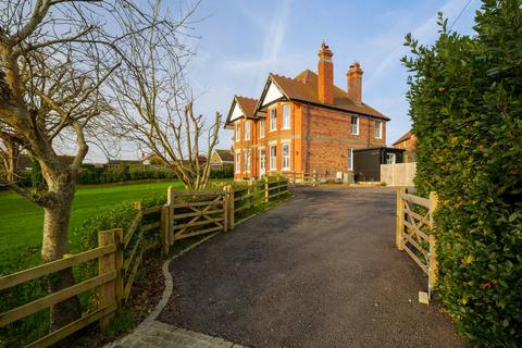 5 bedroom detached house for sale, Silverlands Road, Lyminge, Folkestone, CT18